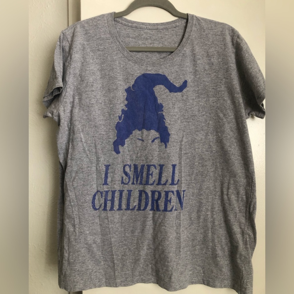 Gray Hocus Pocus t-shirt